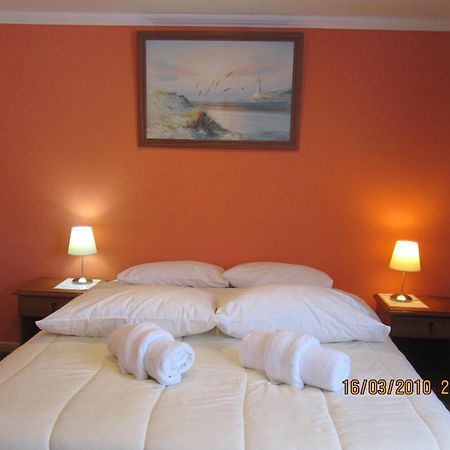 Hotel Patagonia Swiss House à Puerto Natales Extérieur photo