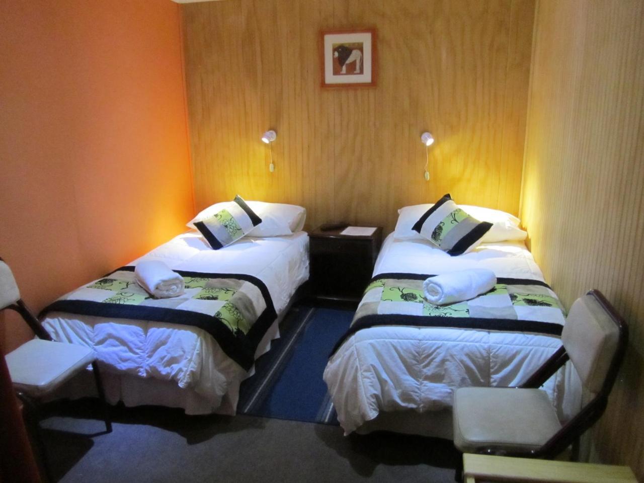 Hotel Patagonia Swiss House à Puerto Natales Extérieur photo
